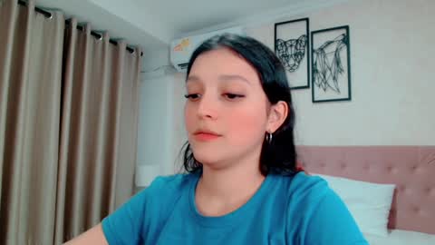 Snapshot of littlemolly_pregnant chatting on 8, 1, 2025 Sarahs Room online show from 8, 1, 2025