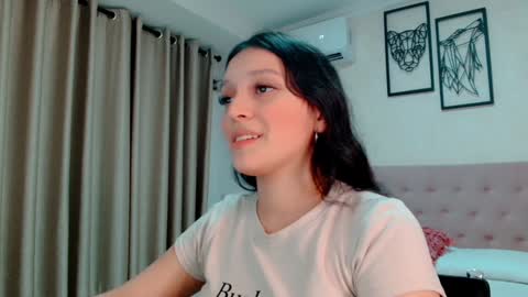 Snapshot of littlemolly_pregnant chatting on 9, 1, 2025 Sarahs Room online show from 9, 1, 2025