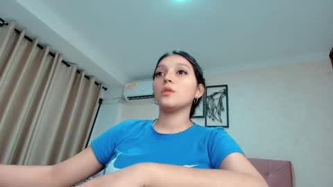 Snapshot of littlemolly_pregnant chatting on 5, 3, 2025 Sarahs Room online show from 5, 3, 2025