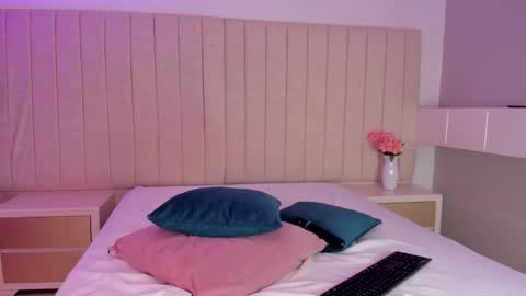 im olivia IG littleolivia01 online show from 11, 3, 2026