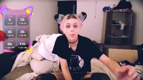 Snapshot of littlepinkcat chatting on 18, 6, 2026 Felix online show from 18, 6, 2026