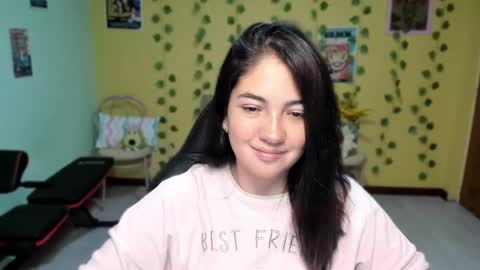 Snapshot of littleprety6969 chatting on 15, 5, 2026 Mia Wednesday to Sunday 730 am to 1030 am Colombian Hour D online show from 15, 5, 2026