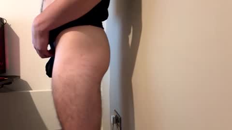 Snapshot of littleprincegotkinky chatting on 30, 9, 2025 yettobebroken online show from 30, 9, 2025