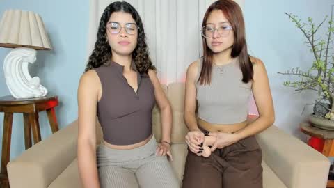 - Eileen - Izzy - Stiven online show from 4, 4, 2026