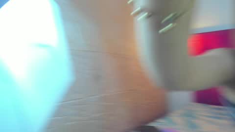 Snapshot of littlesophiie_ chatting on 22, 2, 2025 littlesophiie_ online show from 22, 2, 2025