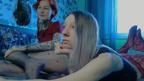 Niki  free tg channel with some photos gifs and info about streams  online show from 14, 1, 2025