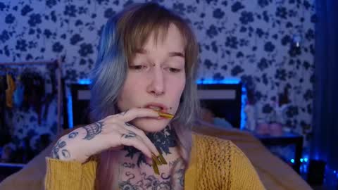 Niki  free tg channel with some photos gifs and info about streams  online show from 27, 9, 2025