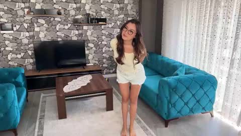 Snapshot of littlesweetyy chatting on 9, 10, 2025 little sweety online show from 9, 10, 2025