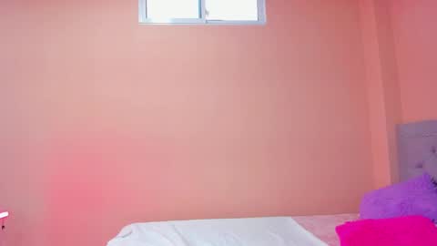 Snapshot of littletammy4u_ chatting on 8, 3, 2025 tammy online show from 8, 3, 2025