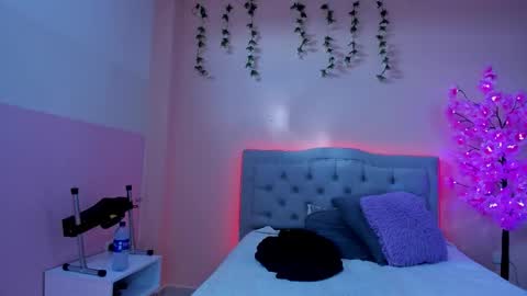 Snapshot of littletammy4u_ chatting on 6, 10, 2025 tammy online show from 6, 10, 2025