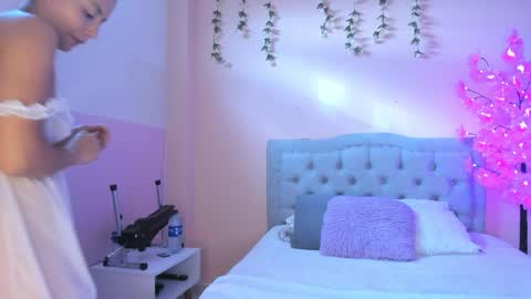 Snapshot of littletammy4u_ chatting on 12, 10, 2025 tammy online show from 12, 10, 2025
