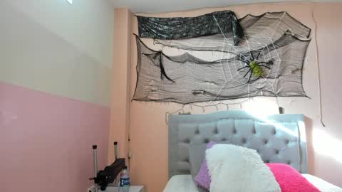 Snapshot of littletammy4u_ chatting on 1, 11, 2025 tammy online show from 1, 11, 2025