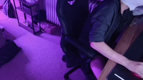 Snapshot of littleteasev2 chatting on 28, 6, 2026 BigD online show from 28, 6, 2026
