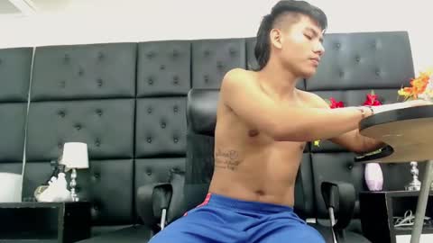 Snapshot of littletommy01 chatting on 12, 2, 2025 littletommy01 online show from 12, 2, 2025