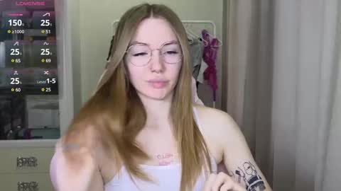 Snapshot of littlevildevil chatting on 21, 2, 2025 Eliana online show from 21, 2, 2025