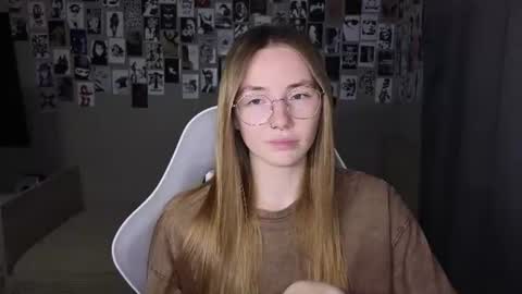 Snapshot of littlevildevil chatting on 30, 6, 2026 Eliana online show from 30, 6, 2026