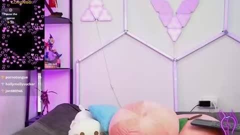 Snapshot of littlevixen18 chatting on 26, 2, 2025 littlevixen18 online show from 26, 2, 2025