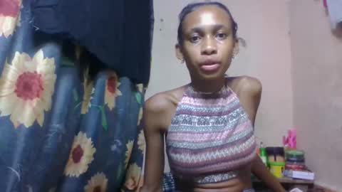Snapshot of littleyanah chatting on 18, 4, 2026 yanah online show from 18, 4, 2026