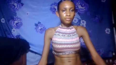 Snapshot of littleyanah chatting on 22, 5, 2026 yanah online show from 22, 5, 2026