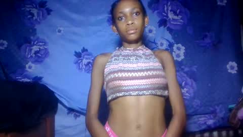 Snapshot of littleyanah chatting on 23, 5, 2026 yanah online show from 23, 5, 2026