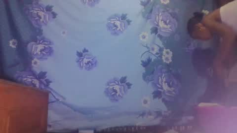 Snapshot of littleyanah chatting on 24, 5, 2026 yanah online show from 24, 5, 2026