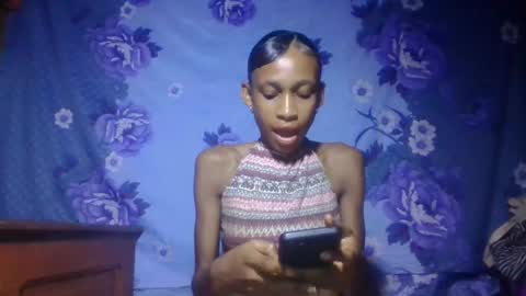 Snapshot of littleyanah chatting on 27, 5, 2026 yanah online show from 27, 5, 2026