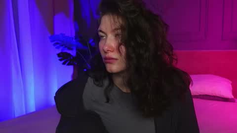 Snapshot of liv_fay chatting on 5, 12, 2025 Liv 3 online show from 5, 12, 2025