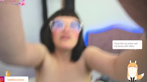 Snapshot of liv_rosse chatting on 5, 1, 2025 Katalina Novoa. online show from 5, 1, 2025