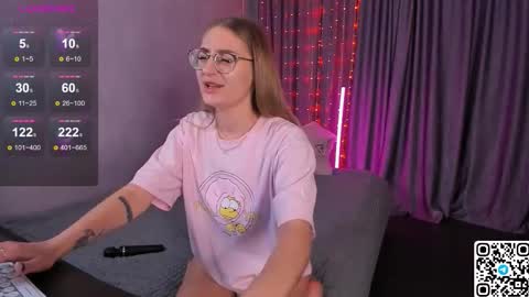 My name is Livy Nice to meet you  Thumbs up please its important online show from 25, 9, 2025