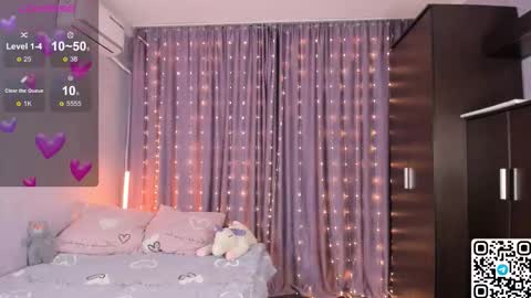 Snapshot of livyybosom chatting on 22, 2, 2026 My name is Livy Nice to meet you Thumbs up please its important online show from 22, 2, 2026