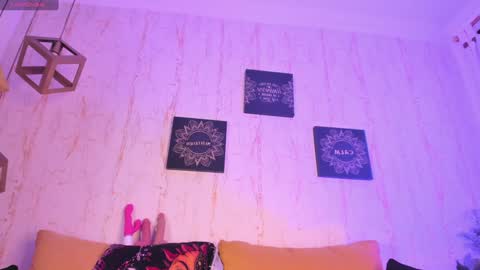 Vanessa online show from 23, 1, 2025