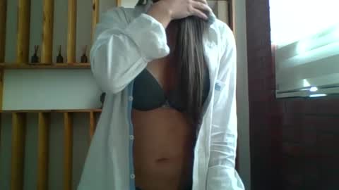 Snapshot of liz_28 chatting on 2, 10, 2025 liz_28 online show from 2, 10, 2025