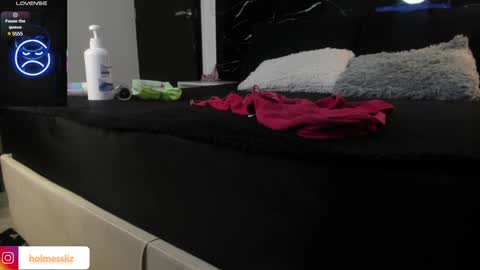 Liz  online show from 21, 1, 2025