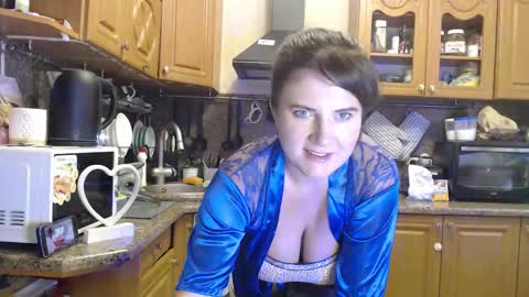 Snapshot of lizacakes chatting on 24, 9, 2025 LizaCakes online show from 24, 9, 2025