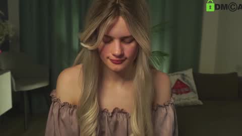 Snapshot of lizbethcoll chatting on 24, 1, 2025 Sunnheart online show from 24, 1, 2025