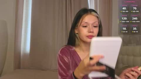 Snapshot of lizbethcoll chatting on 10, 11, 2025 Sunnheart online show from 10, 11, 2025