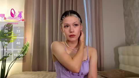 Snapshot of lizbethcoll chatting on 13, 11, 2025 Sunnheart online show from 13, 11, 2025