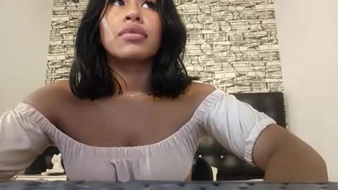 lizgirrl online show from 3, 4, 2026