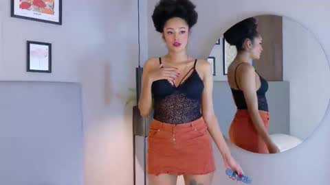 Snapshot of lizlilux chatting on 16, 10, 2025 lizlilux online show from 16, 10, 2025