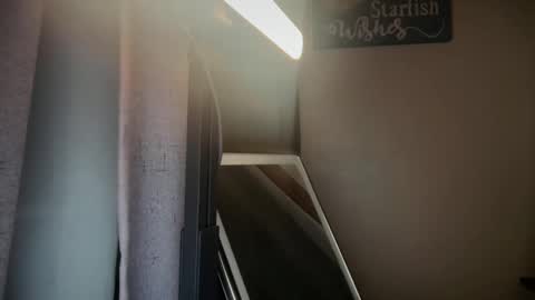 Liz Purr online show from 23, 9, 2025