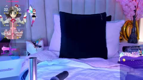 Snapshot of lizxy01 chatting on 7, 7, 2026 Liz online show from 7, 7, 2026