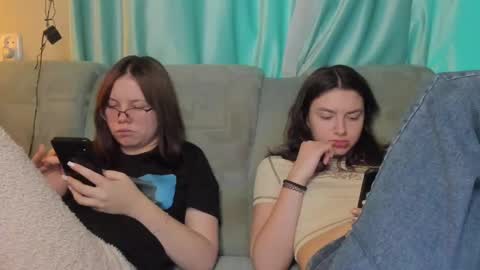 lizzi_muur online show from 28, 1, 2025