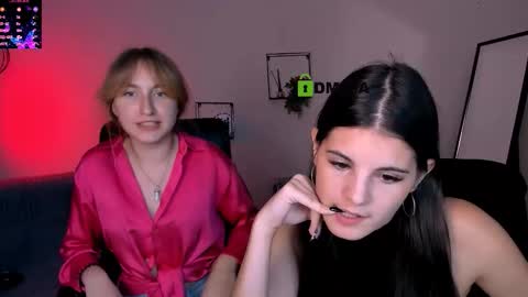 Snapshot of lizzie_boom chatting on 9, 9, 2025 lizzie_boom online show from 9, 9, 2025