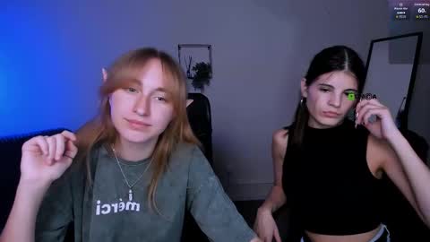 Snapshot of lizzie_boom chatting on 16, 9, 2025 lizzie_boom online show from 16, 9, 2025