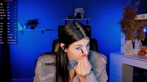 Snapshot of lizzie_boom chatting on 10, 10, 2025 lizzie_boom online show from 10, 10, 2025