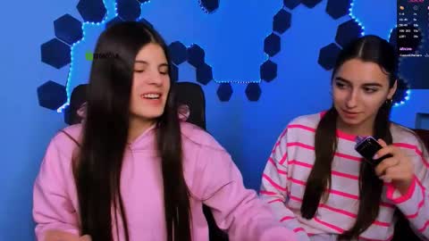 Snapshot of lizzie_boom chatting on 22, 12, 2025 lizzie_boom online show from 22, 12, 2025