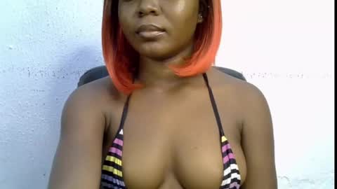 Snapshot of lizzy_petite chatting on 11, 9, 2025 lizzy online show from 11, 9, 2025