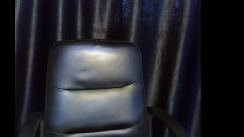 Snapshot of lizzy_petite chatting on 11, 10, 2025 lizzy online show from 11, 10, 2025