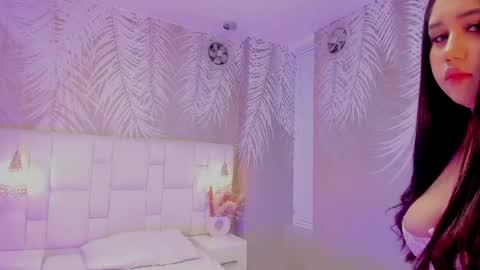Snapshot of lizzy_sweet4u chatting on 8, 5, 2026 LIZZY online show from 8, 5, 2026