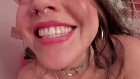 Llanna online show from 17, 4, 2026